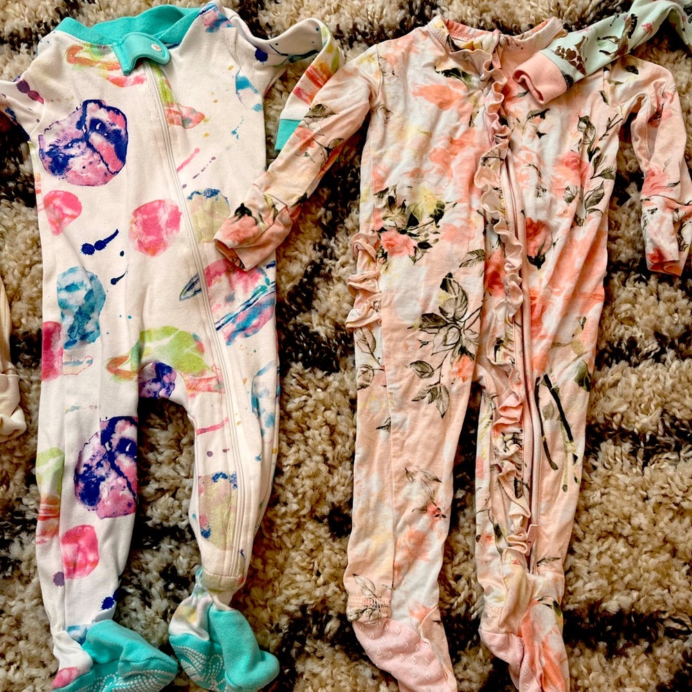 Bundle of 5 size 3-6 month zipper PJs